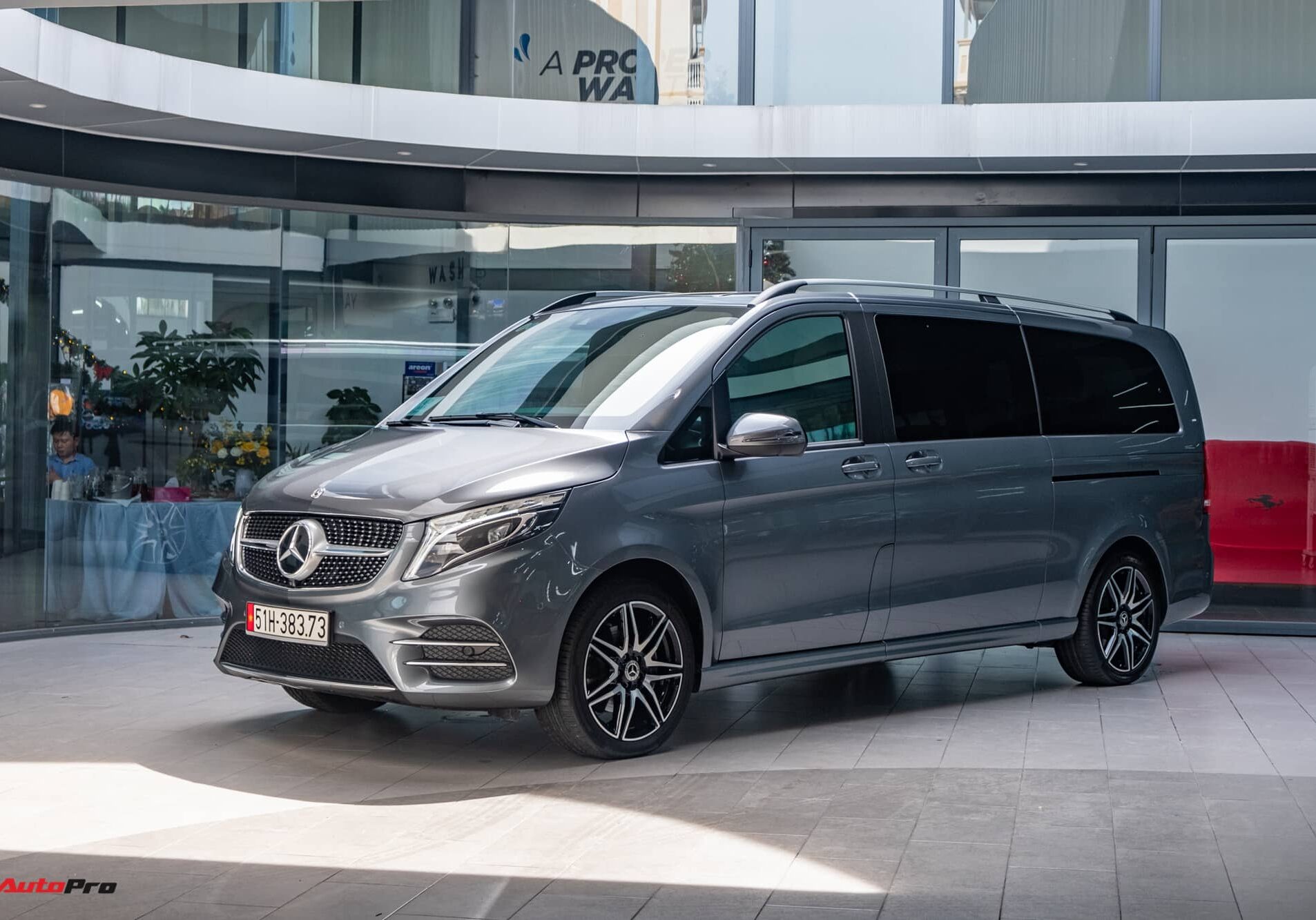 mercedes-v250-amg-6-1608626727046343025917