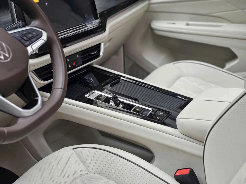 Volkswagen Viloran Luxury 2025 – Trải Nghiệm MPV Châu Âu Cao Cấp Dành Cho Gia Đình Việt