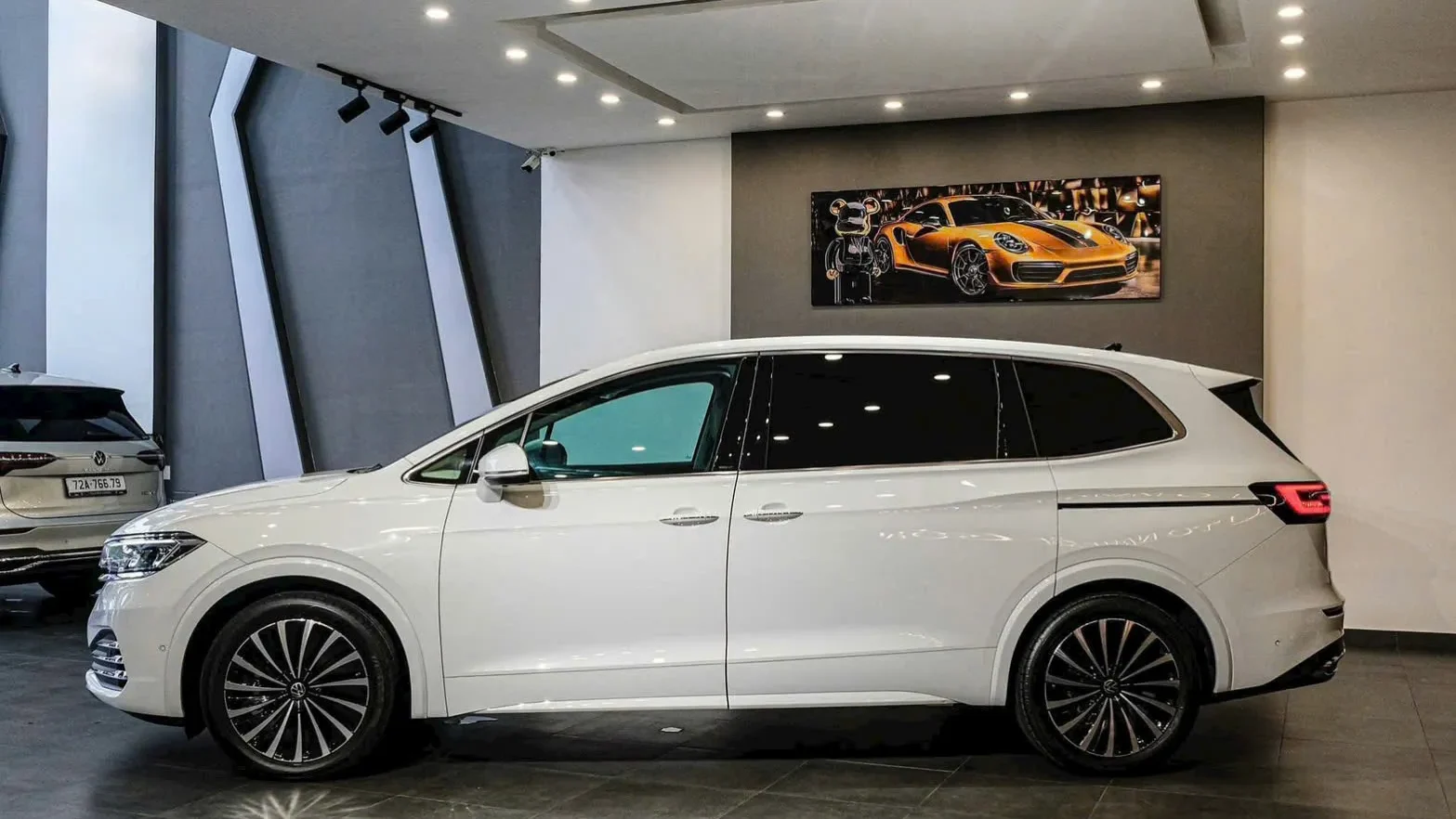 Volkswagen Viloran Luxury 2025 – Trải Nghiệm MPV Châu Âu Cao Cấp Dành Cho Gia Đình Việt