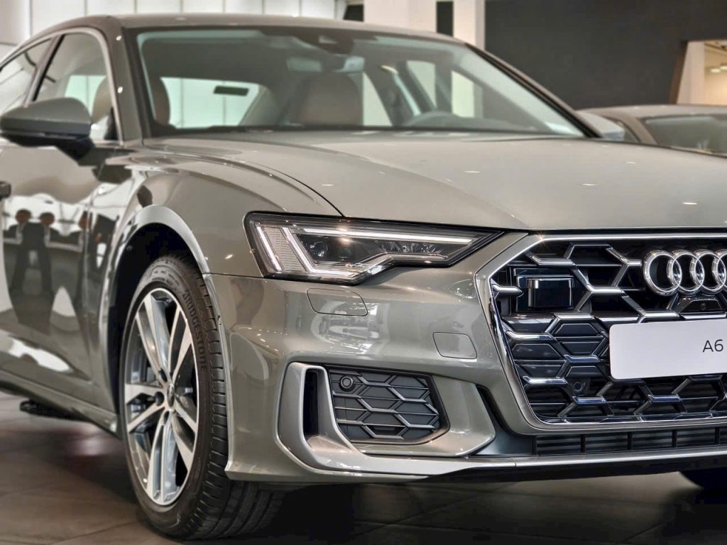Audi A6 SEDAN