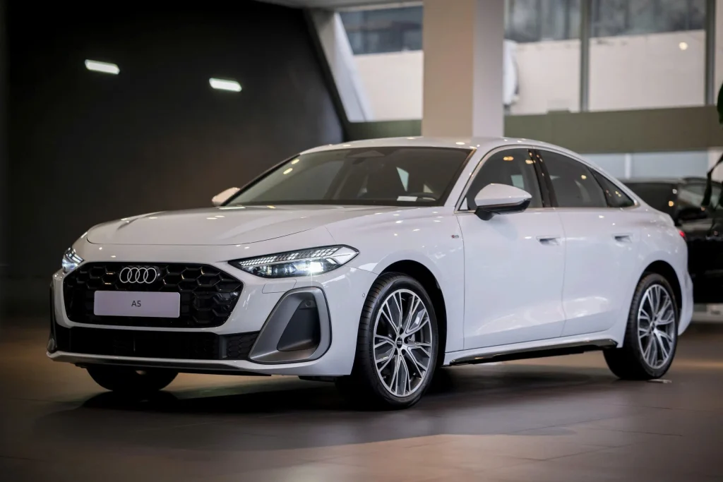 Audi A5 2026: Đánh Giá Chi Tiết và Toàn Diện